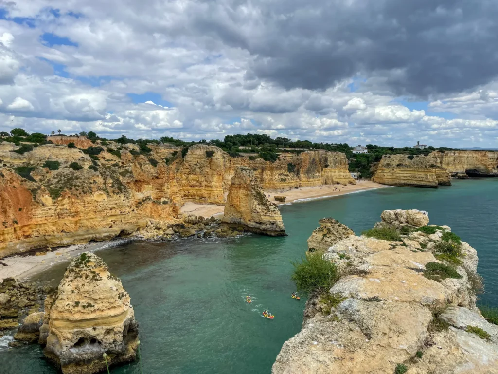 Praia da Marinha, una de las playas más bonitas del Algarve