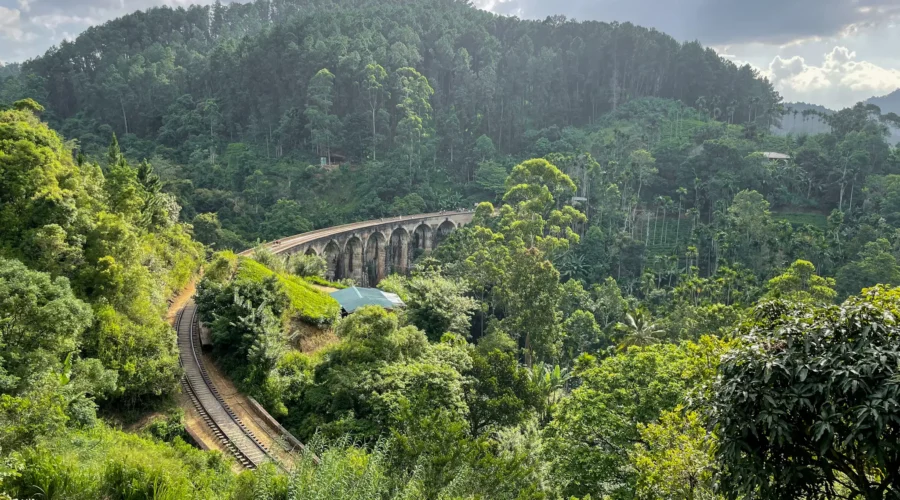Nine Arches Bridge, en Ella, Tierras altas de Sri Lanka