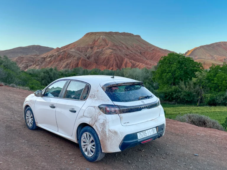 Conduciendo por el sur de Marruecos en nuestro coche de aquiler