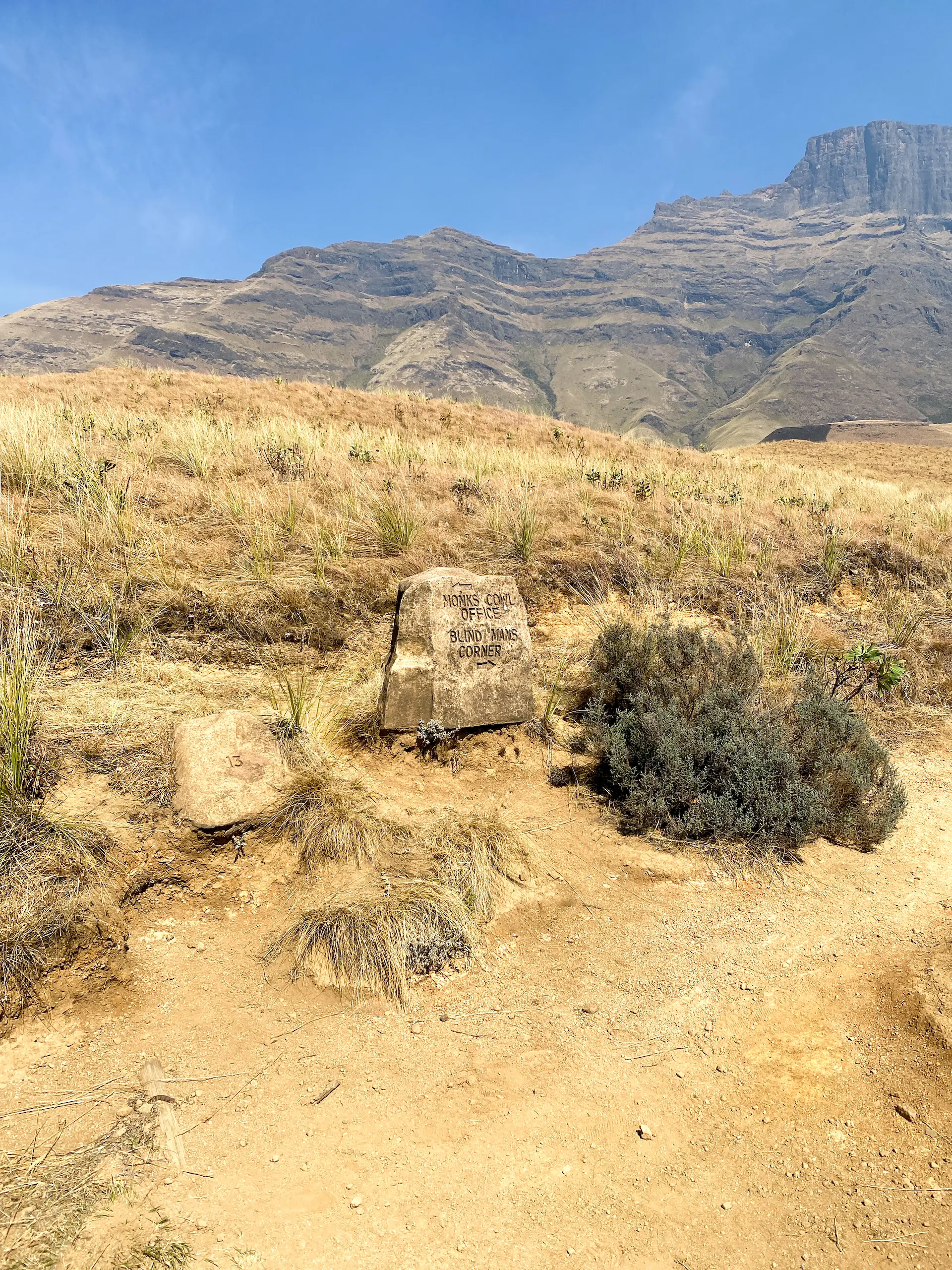 Señalización hacia Blind Man's corner en la ruta por Champagne Valley